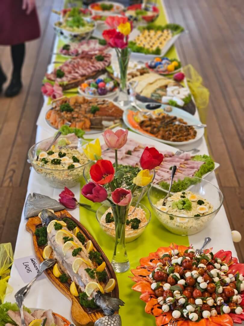 Buffet im Lieblingsplatz im GC Hoisdorf Buffet im Lieblingsplatz im GC Hoisdorf