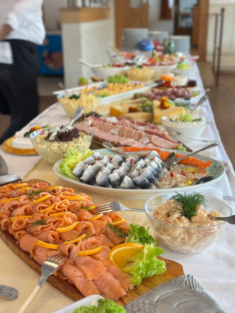 Fischbuffet Libelingsplatz im GC Hoisdorf Fischbuffet Libelingsplatz im GC Hoisdorf