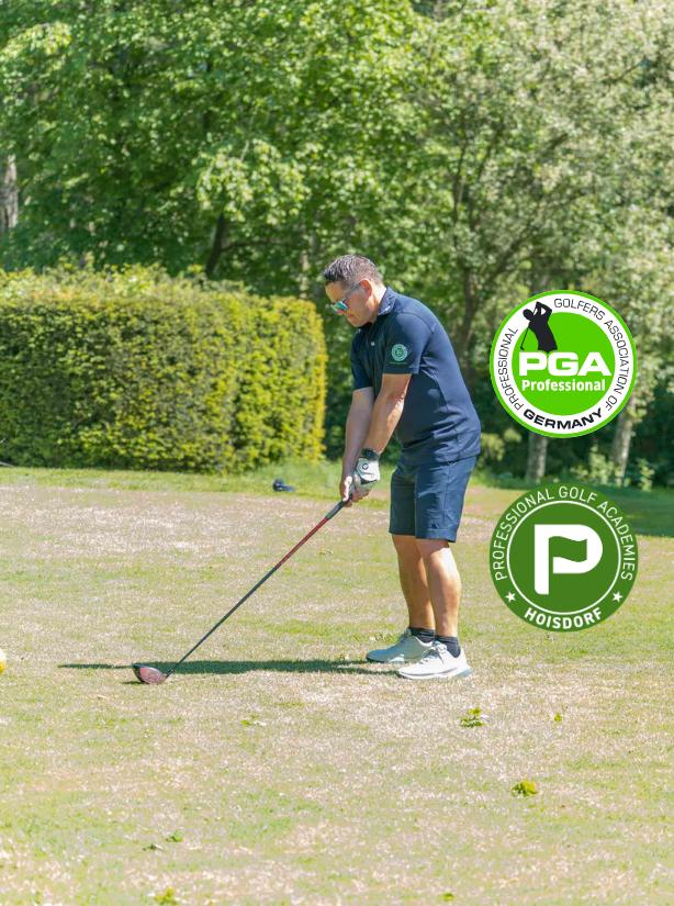 PGA Pro Graham Carruthers am Tee 10
